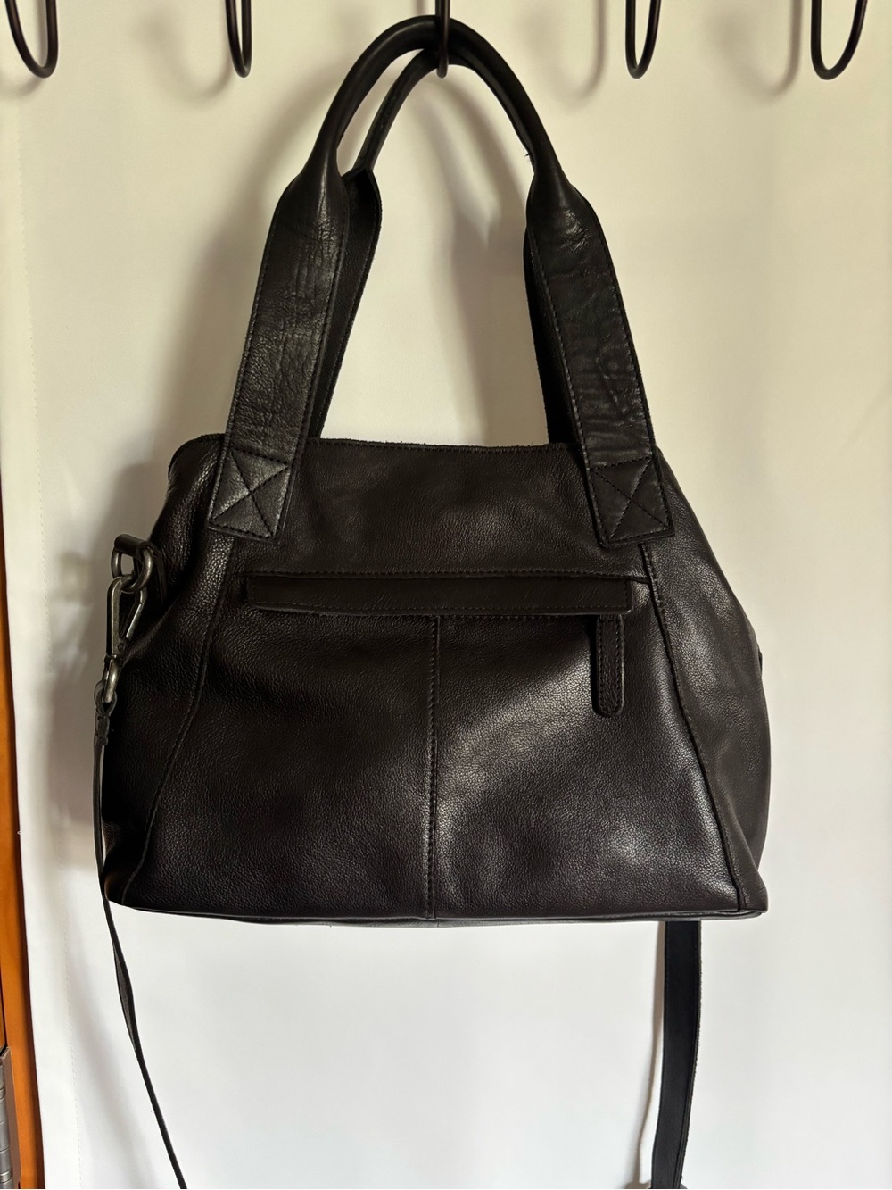 Black Leather Purse. Soft leather! - Picture 4 of 8